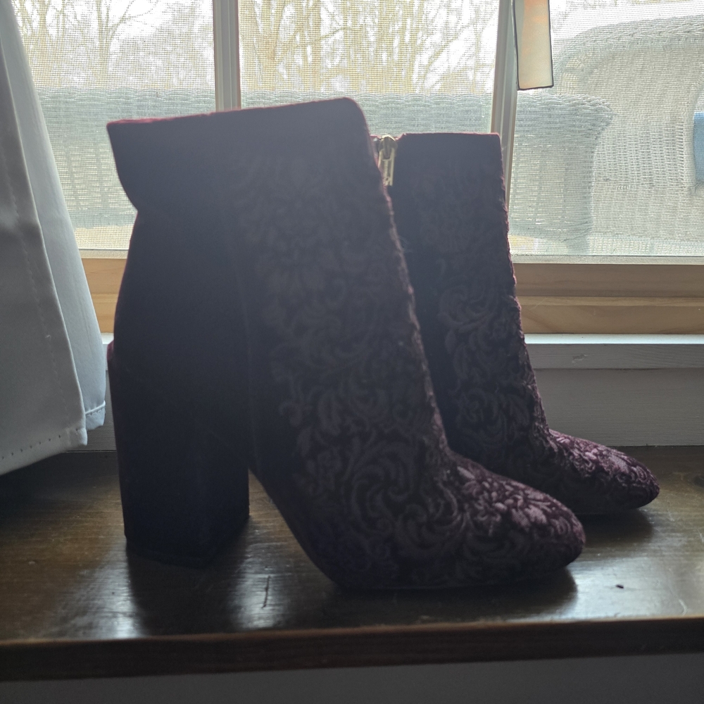 Jessica Simpson Burgundy Velvet Heeled Boots